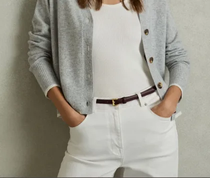 Thin leather belt in oxblood