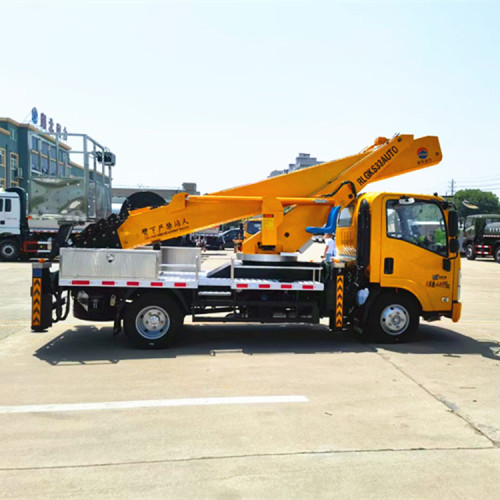 32 -метровая телескопическая воздушная транспортная машина Isuzu 32 метра