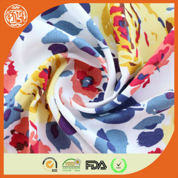 Lovely flower printed cotton baby clothing fabric