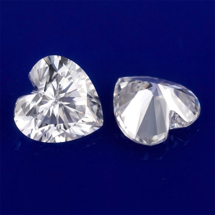 Moissanite รูปหัวใจขนาด 14x14 มม. DEF SSV1