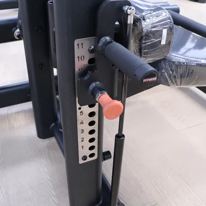 Glute Training Kneeling Isolator