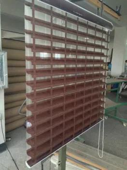 Grey Window Patterned Roller Blind , Horizontal Shangri-la Blind