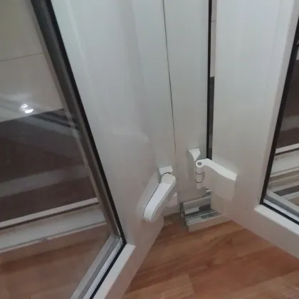 High Quality LG Hausys Brand PVC/UPVC Doors and Windows