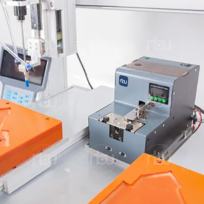 Automatic Screw Feeder With Screwdriver Machine