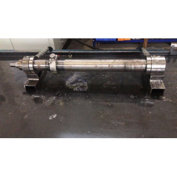 Laterally Moving Telescopic Hydraulic Cylinder