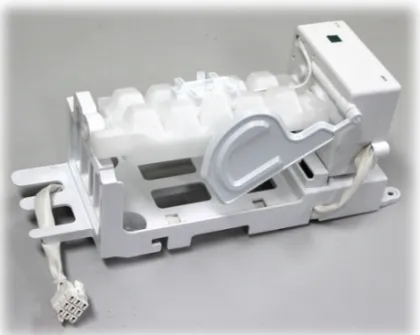 Refrigerator ice maker