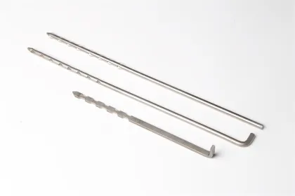 Anchor for ceramic fiber blanket