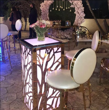 Tempered Glass Top Gold LED Cocktail Table for Night Club Party Events