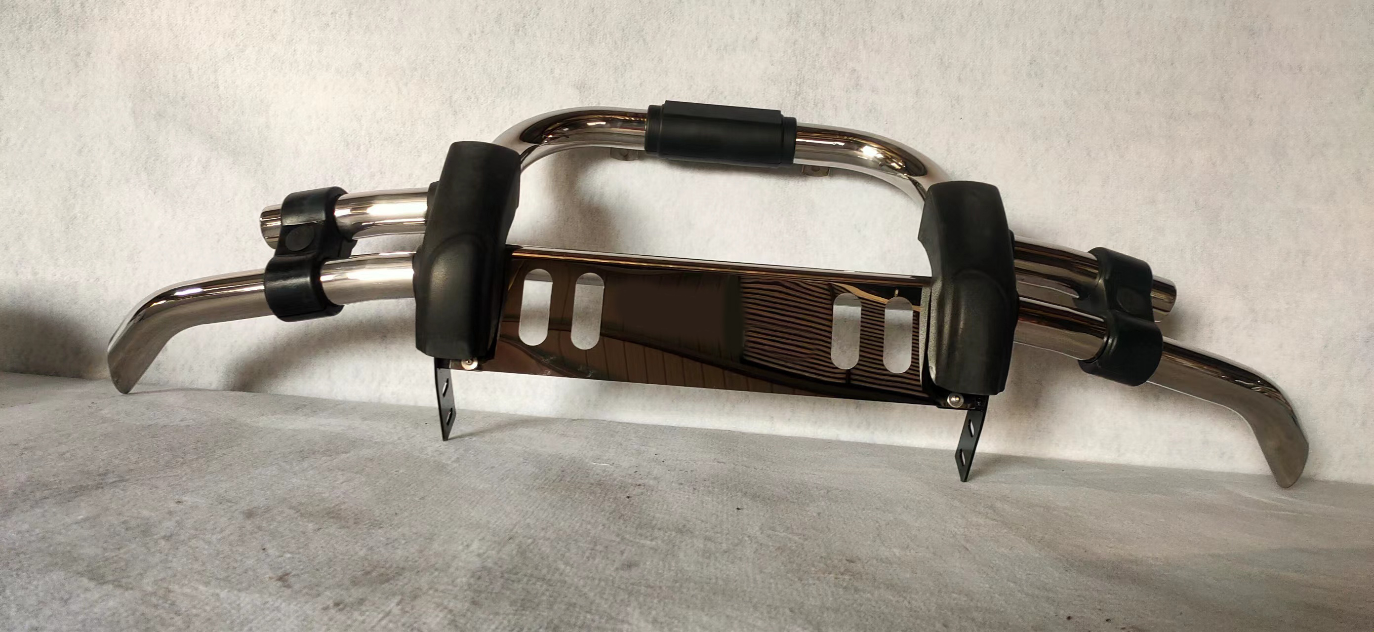 U-shaped elegant front bumper with baffle 16-21 PILOT