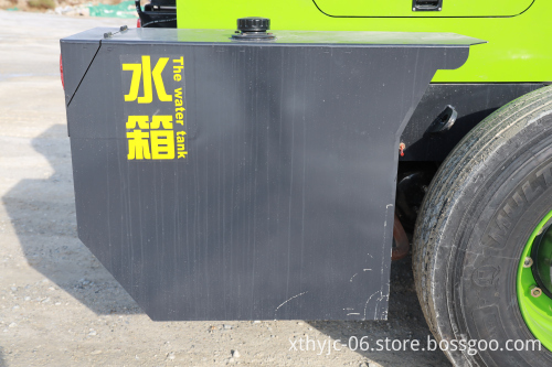 Mobile Cement Concrete Mixer with Automatic Self Feeding and 270 Degree Rotation (3 to 6.5 Cubic Meters)
