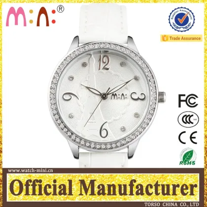 Factory price high quality 2015 Artistic design wrist sport omax ladies watch