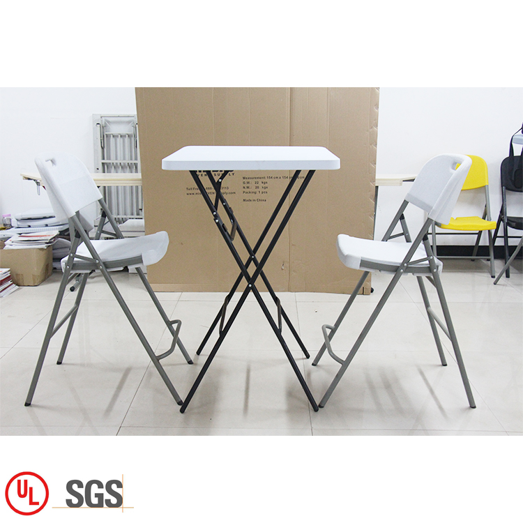 Outdoor White Folding Chair