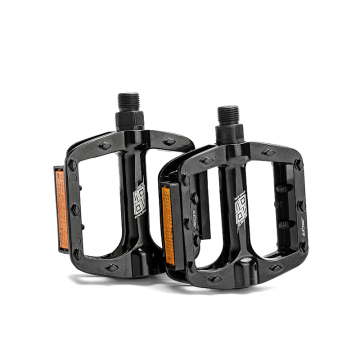 ENLEE Anti-Skid Aluminum Alloy Bicycle Pedals with Reflector for Mountain Bikes