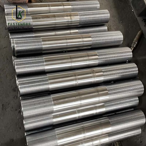 Шпількі з разьбой на абодвух канцах Двухканцовы ніт