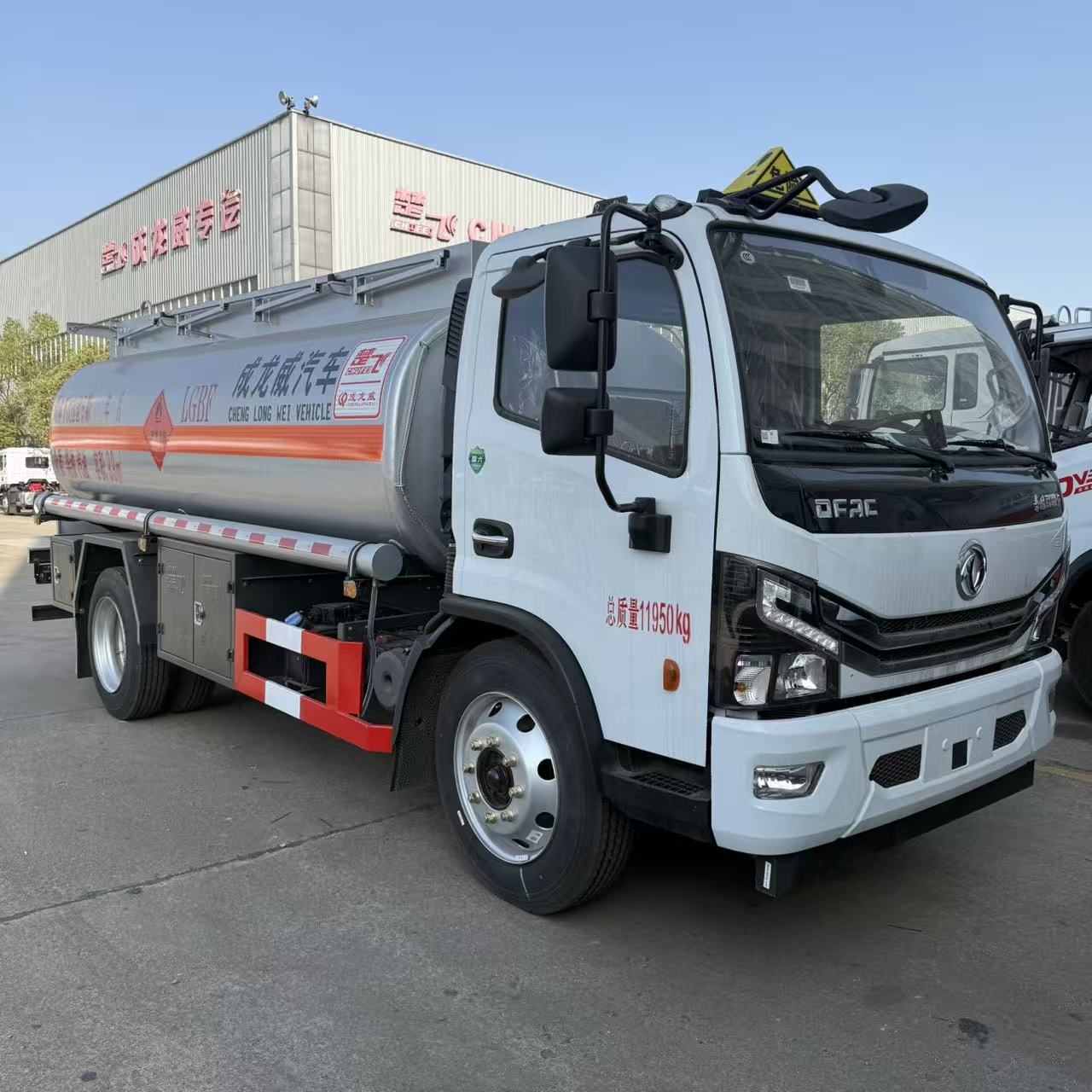 High Capacity Fuel Transport Vehicle 10-20T