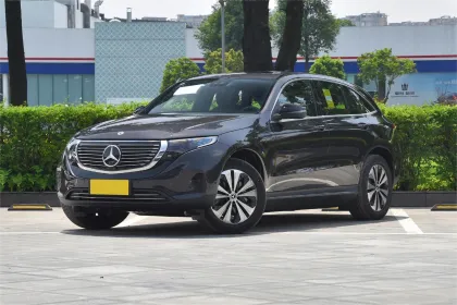 Mercedes-Benz EQC 400 4MATIC: 2022 Mid-Size Electric SUV with 443km Range