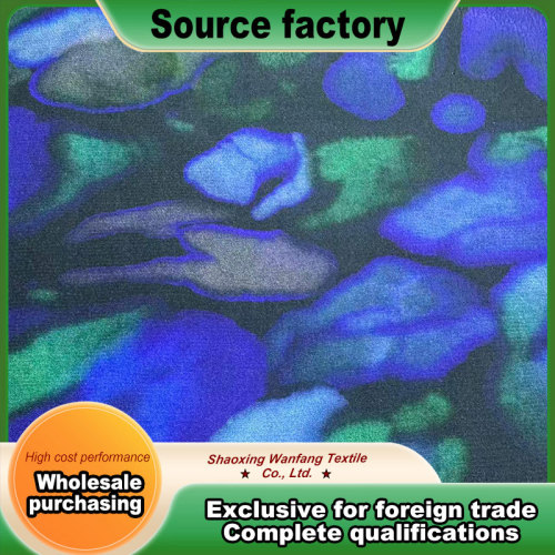 Rayon Krep De Chine Üzerine Mavi Mürekkep Boyama