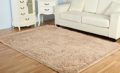 100% polyester bath mat with silky fur