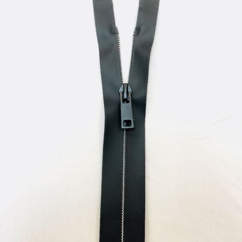 Heavy duty open ended black zippers for luggage