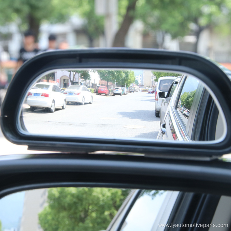 Adjustable wide-angle blind spot mirror