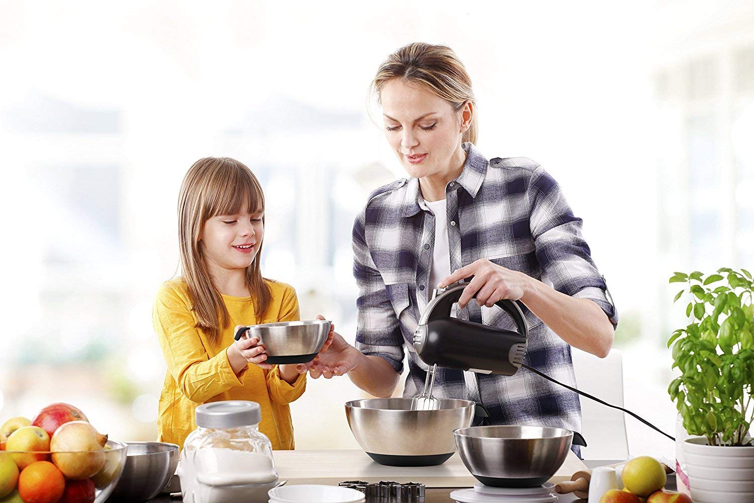 mixing bowls with handles