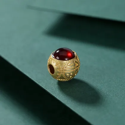 Gold-Plated Natural Garnet Inlaid Temperament Retro Bracelet