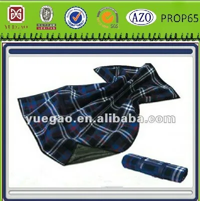 roll folding waterproof rug