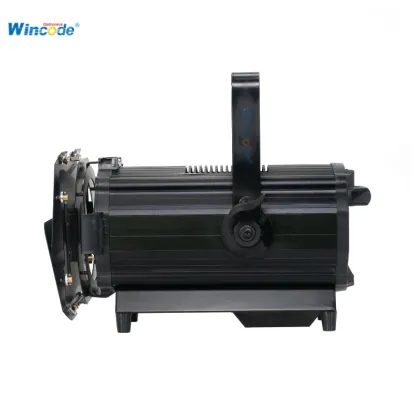 Auto Zoom 350W RGBW 4in1 LED Fresnel Spotlight