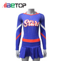 Bule personalizado e uniforme de torcida laranja