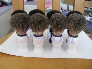 Wholesales Men Badger Shaving brush,dyed beard brush oem with white plastic handle private label
