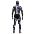 Người đàn ông trên biển đầy đủ phù hợp với SCUBA Lặn Spearfishing Wetsuit