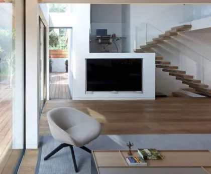 MS2025 Contemporary Floating Stair with Glass Rail