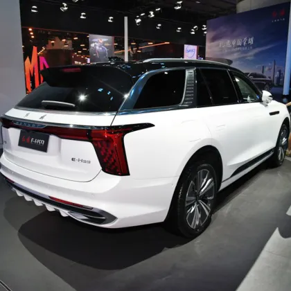 Red Flag E-HS9 690km Flag Enjoyment Edition