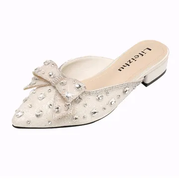 2024 Summer Women's Beach Shoes: Large Size, 3cm Thick Heel, Pointed Toe, Rhinestone Decorated Slippers
