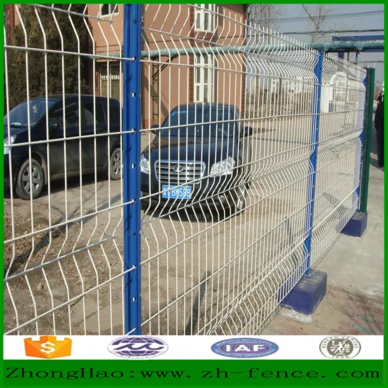 Factory direct sale PVC coated triangle bending fence /house fence