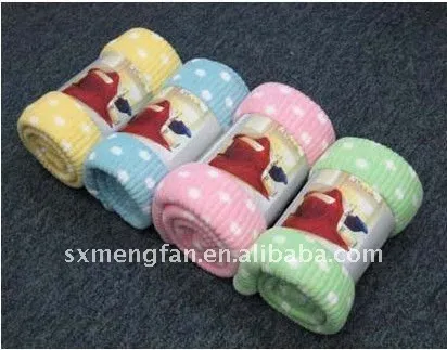 Rib Dots Print Micro Polyester Ploar Fleece Blanket/Throw