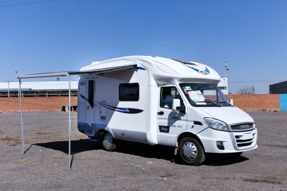 Manual Control Vinyl Awning for RV Caravan Motorhome