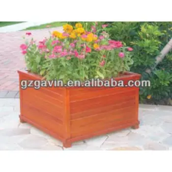Square wooden planter box