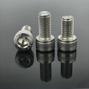 Hexagon bolts with flange Small DIN EN 1662