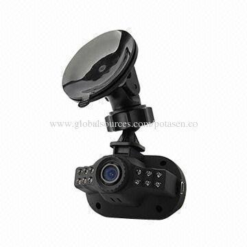 Compact HD car black box, 140° viewing angle