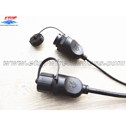 Cáp USB không thấm nước đúc