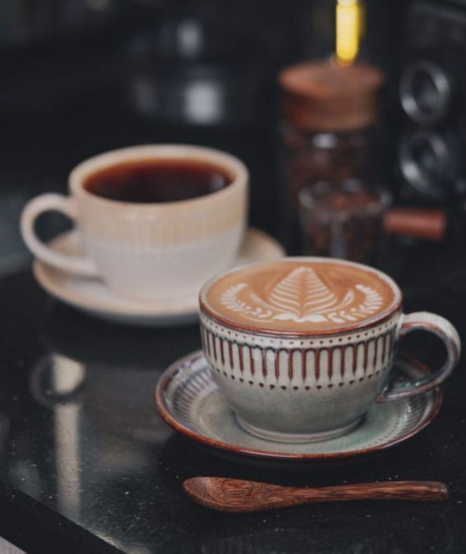 Modern Ceramic Cup Sets with Artistic Designs