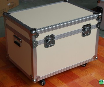 Aluminium Flight Case with Wheels