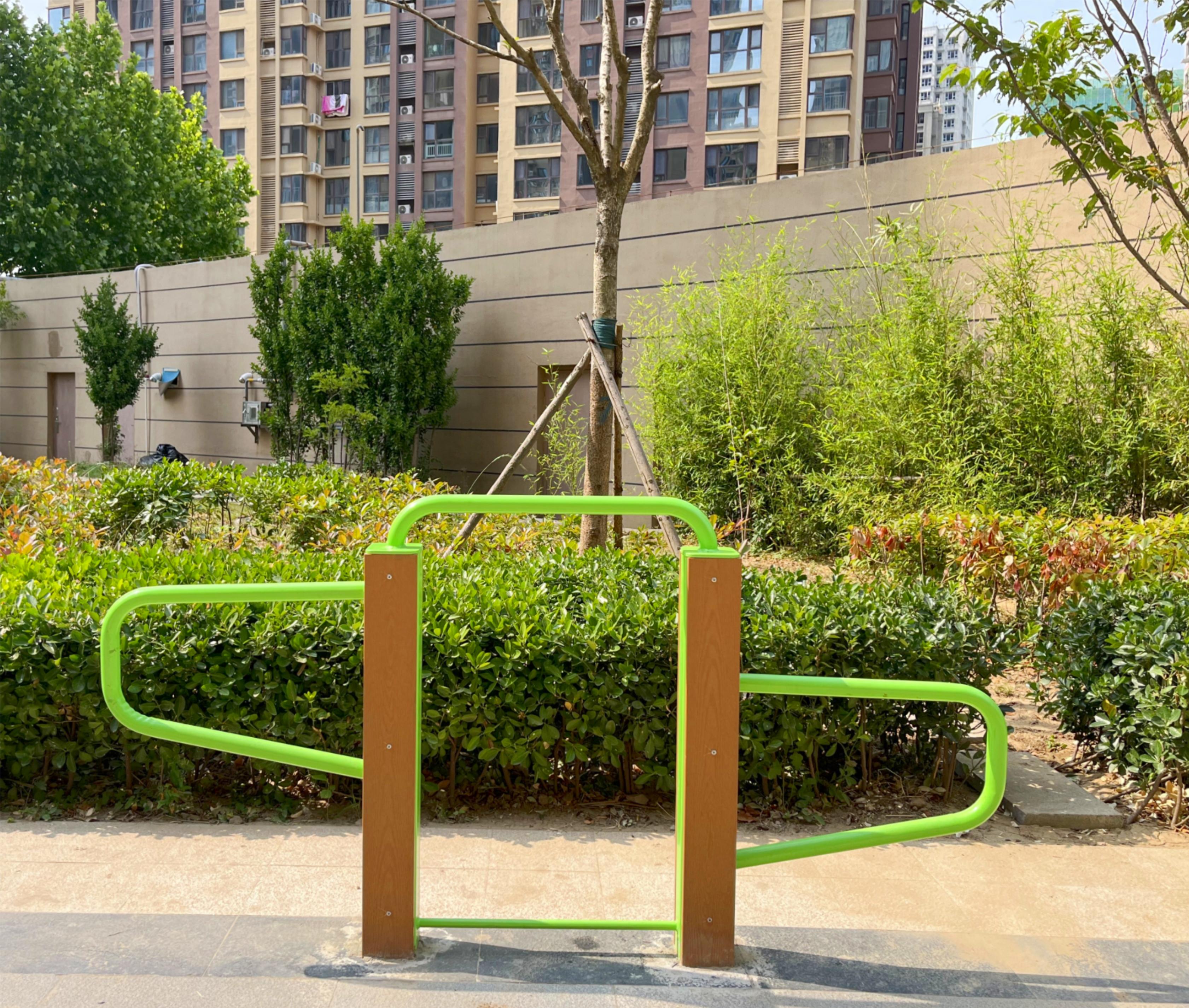 outdoor fitness equipment