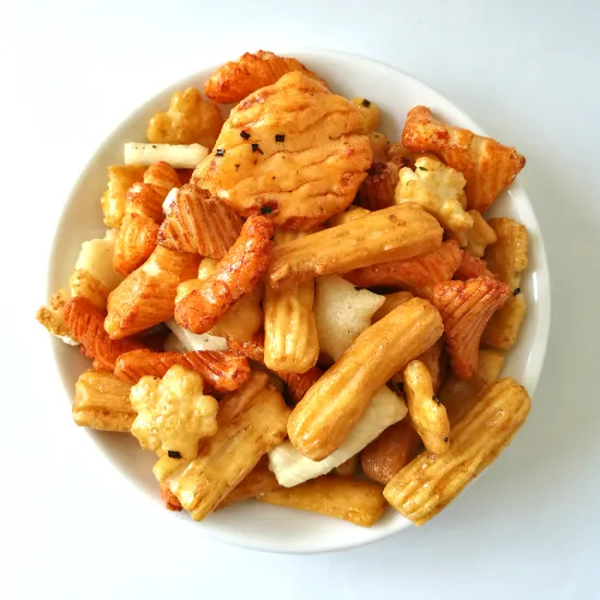 Hot rice crackers product