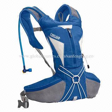 Outdoor Camel Bag with Front Zippered Pocket for Additional Storage