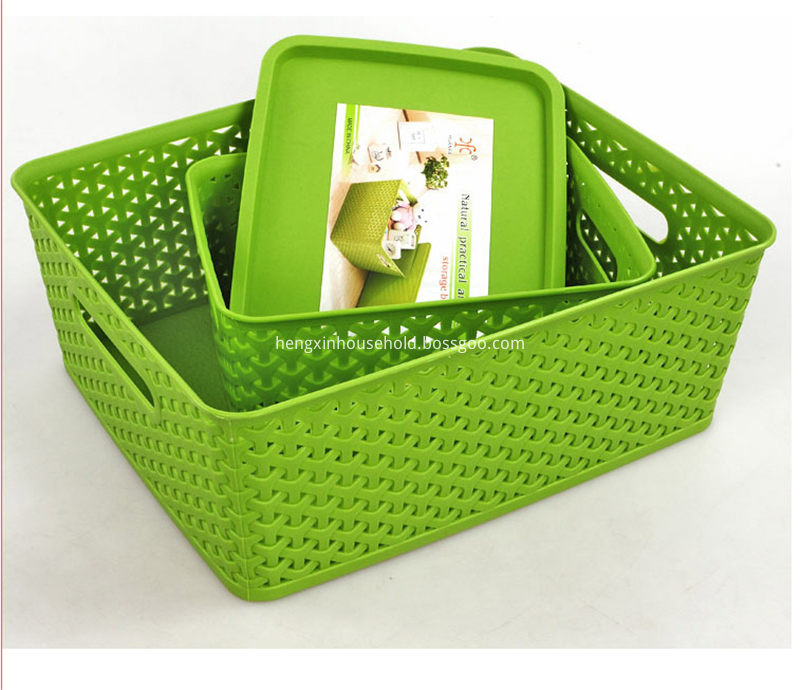 small plastic baskets