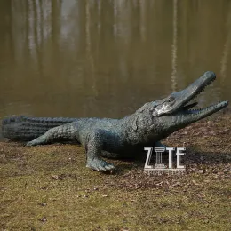 Outdoor garden bronze crocodile water fountain statue alligator sculpture