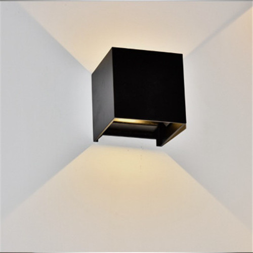 Square Contracted LED Outdoor Wall Light