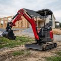 2Ton Red Canopy Mini Excavator CE Standard